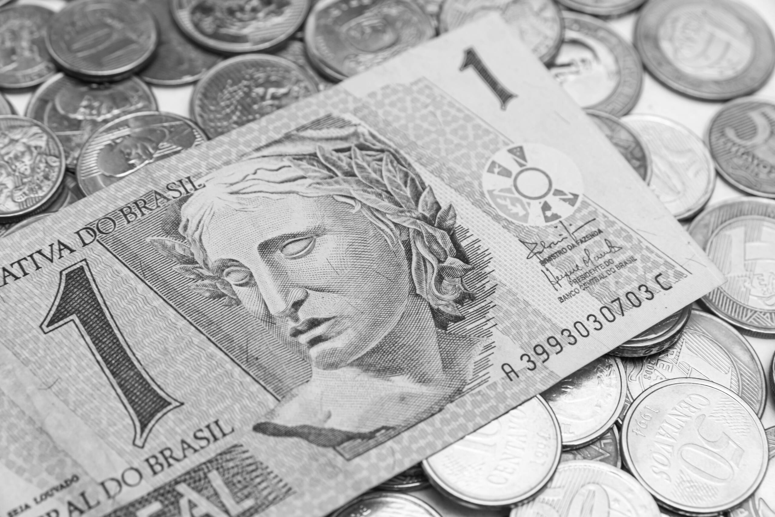 Defesas Fiscais: Enfrentando Desafios com a Receita Federal